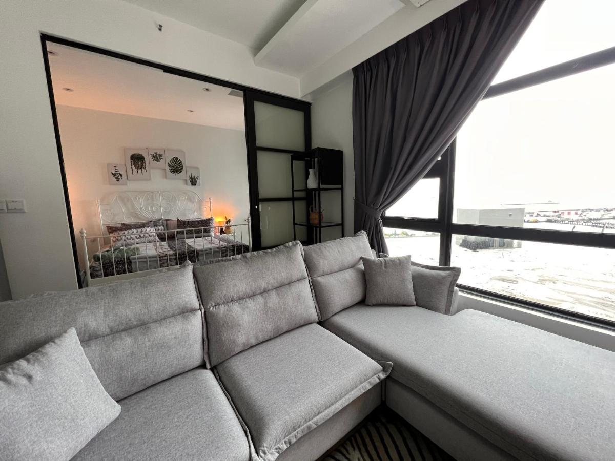 Jesselton Quay Suite By Backyard Kota Kinabalu Extérieur photo