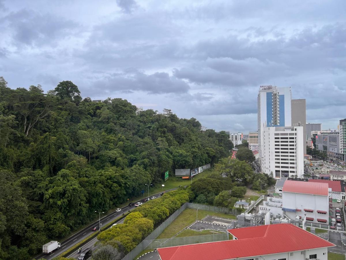 Jesselton Quay Suite By Backyard Kota Kinabalu Extérieur photo